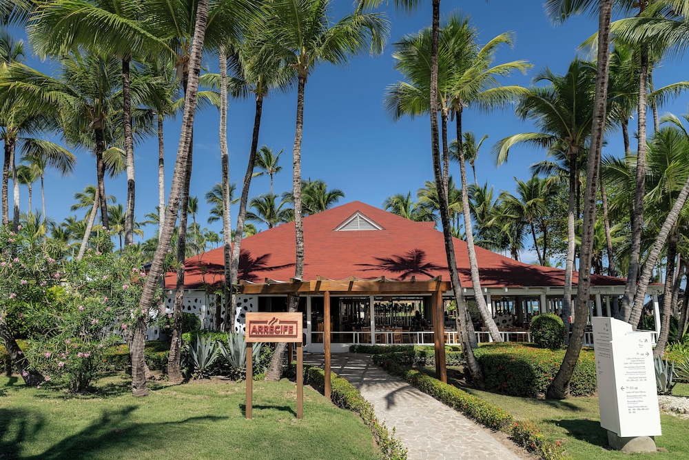 Grand Palladium Select Bávaro - All Inclusive — Restaurant & bars in Bavaro, La Altagracia