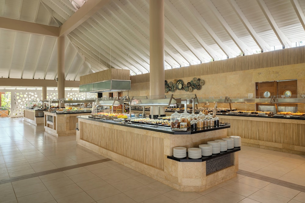 Grand Palladium Select Bávaro - All Inclusive — Restaurant & bars in Bavaro, La Altagracia