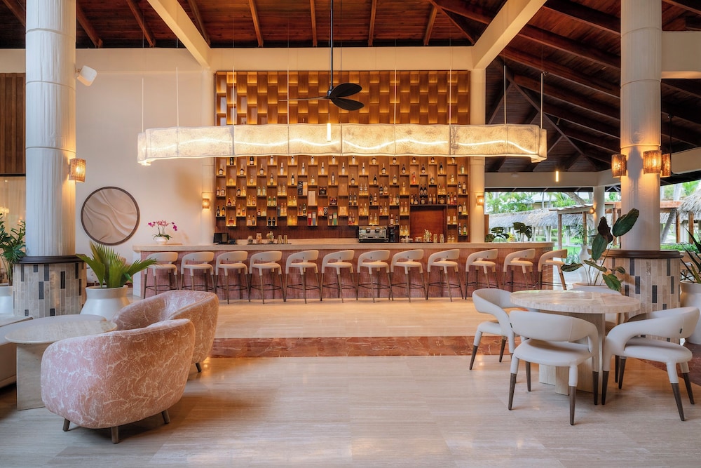 Grand Palladium Select Bávaro - All Inclusive — Restaurant & bars in Bavaro, La Altagracia