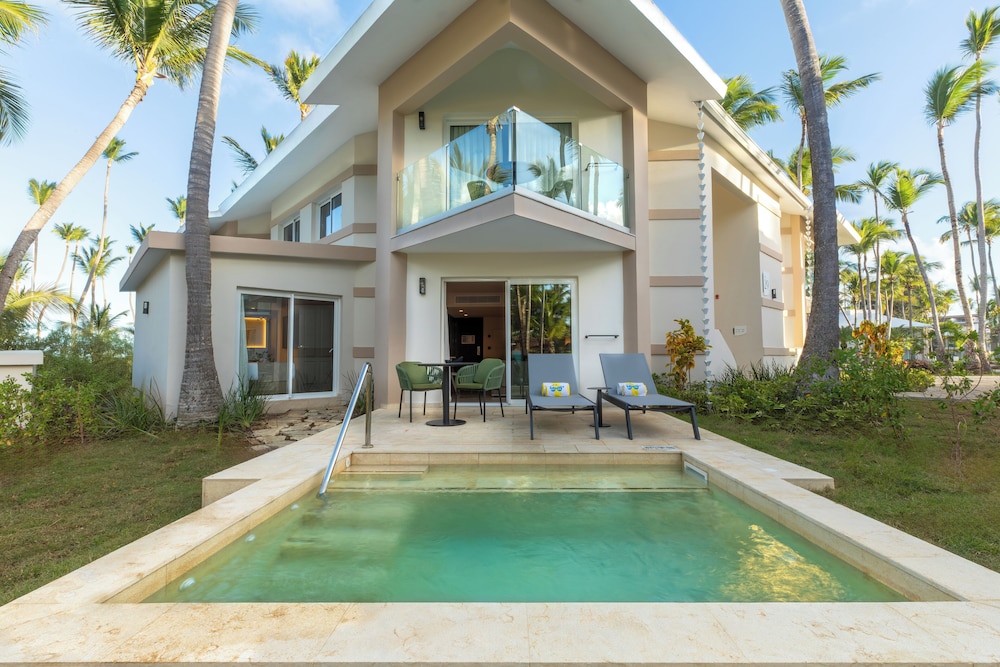 Grand Palladium Select Bávaro - All Inclusive — Hotel building in Bavaro, La Altagracia