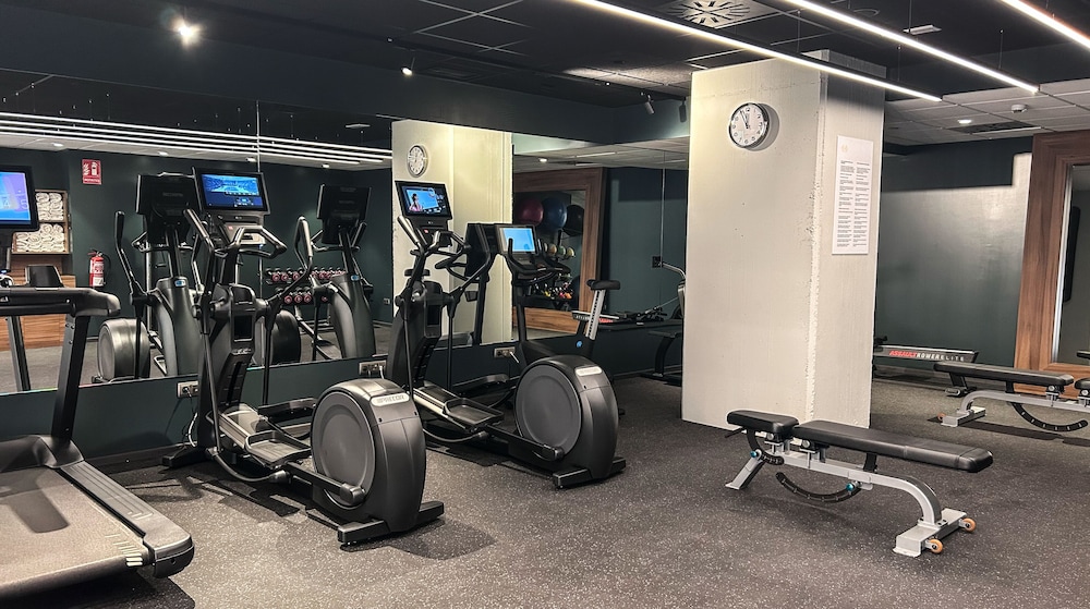 Hilton Garden Inn Sevilla — Sports & recreation in Seville, Andalusia