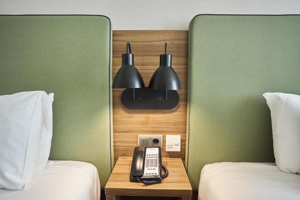 Hilton Garden Inn Sevilla — Hotel rooms in Seville, Andalusia