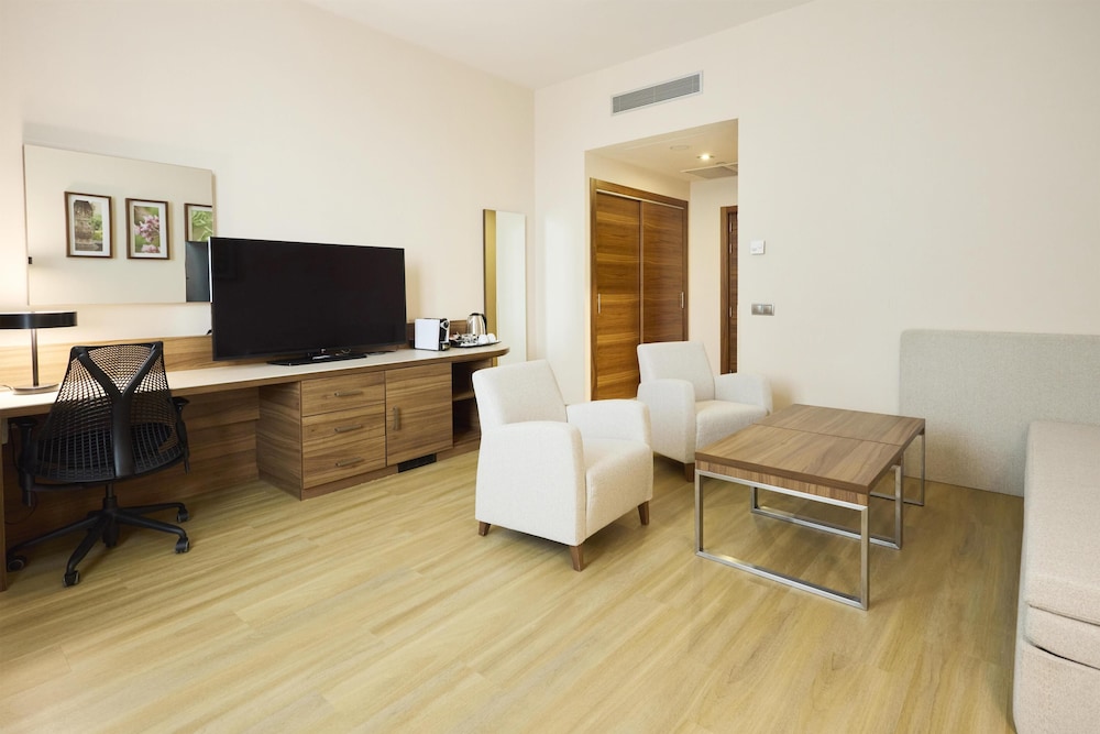 Hilton Garden Inn Sevilla — Hotel rooms in Seville, Andalusia