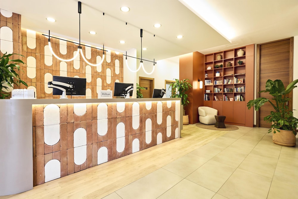 Hilton Garden Inn Sevilla — Hotel building in Seville, Andalusia