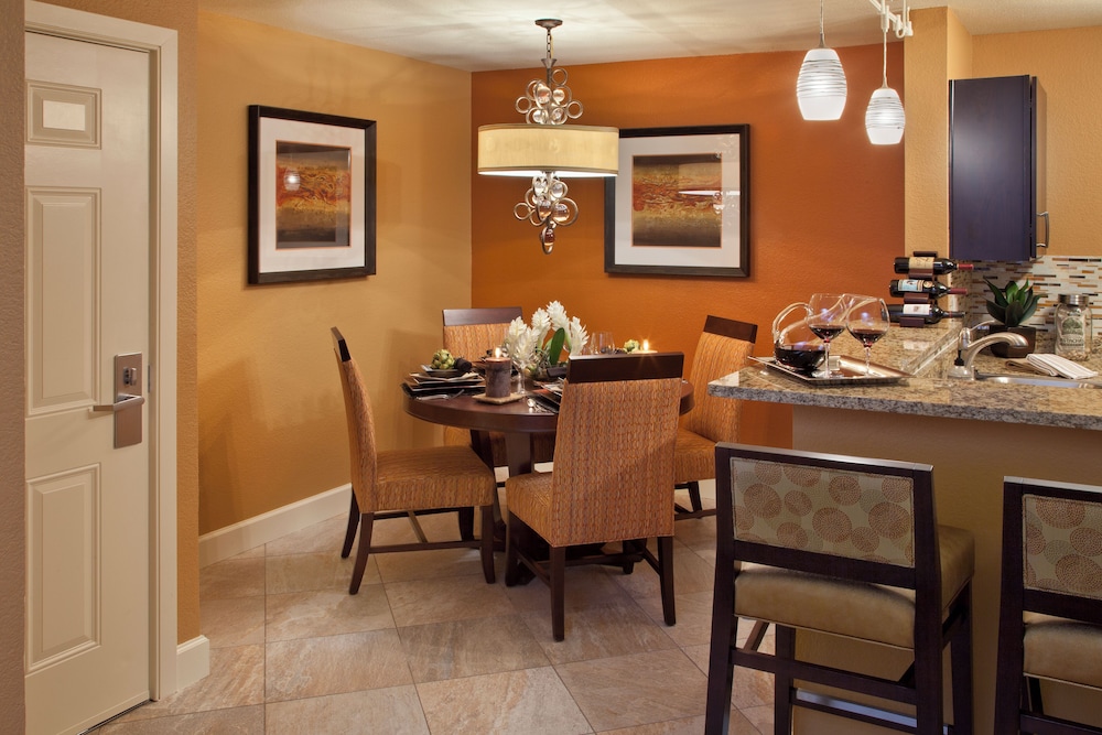Holiday Inn Club Vacations at Desert Club Resort by IHG — Restaurant & bars in Las Vegas, Nevada