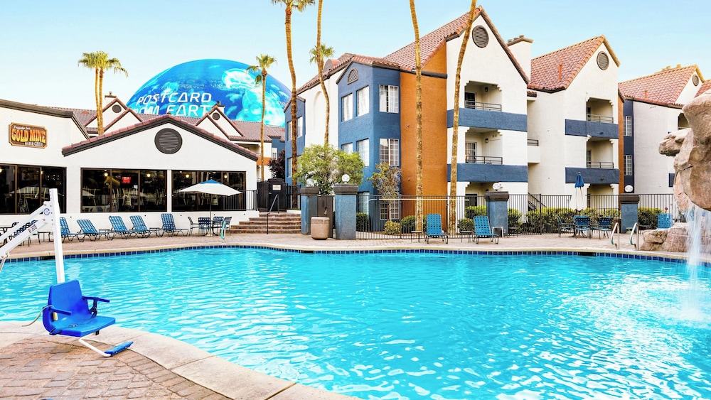 Holiday Inn Club Vacations at Desert Club Resort by IHG — Main photo in Las Vegas, Nevada