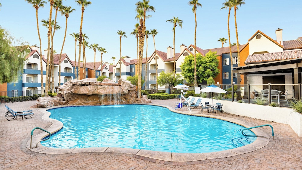 Holiday Inn Club Vacations at Desert Club Resort by IHG — Swimming pool in Las Vegas, Nevada