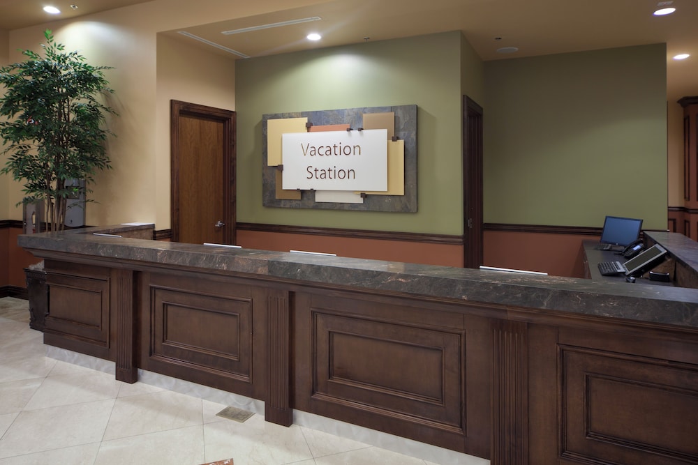Holiday Inn Club Vacations at Desert Club Resort by IHG — Hotel building in Las Vegas, Nevada