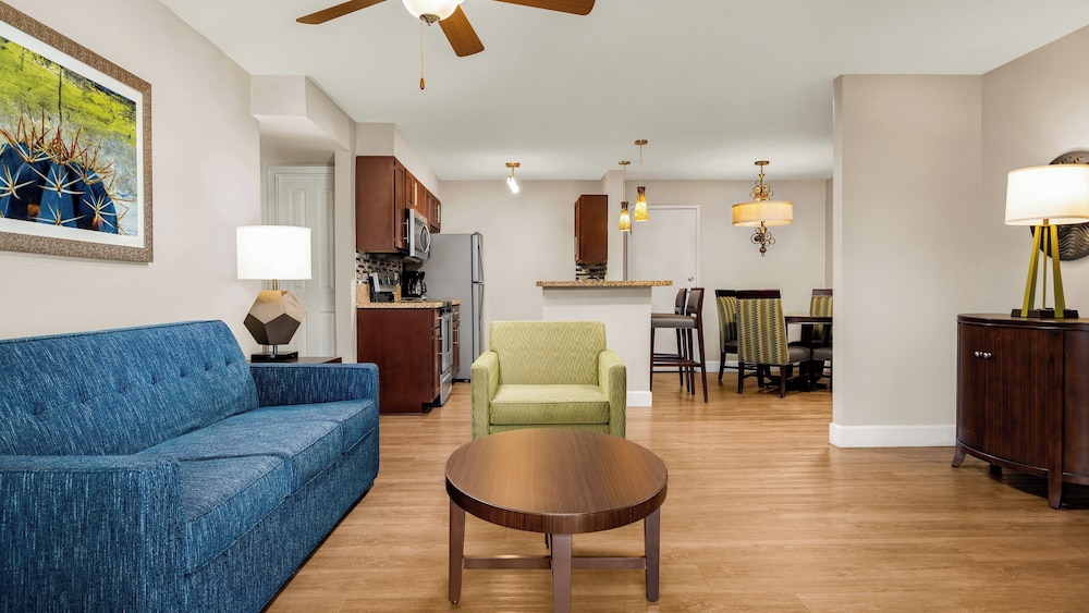 Holiday Inn Club Vacations at Desert Club Resort by IHG — Hotel rooms in Las Vegas, Nevada