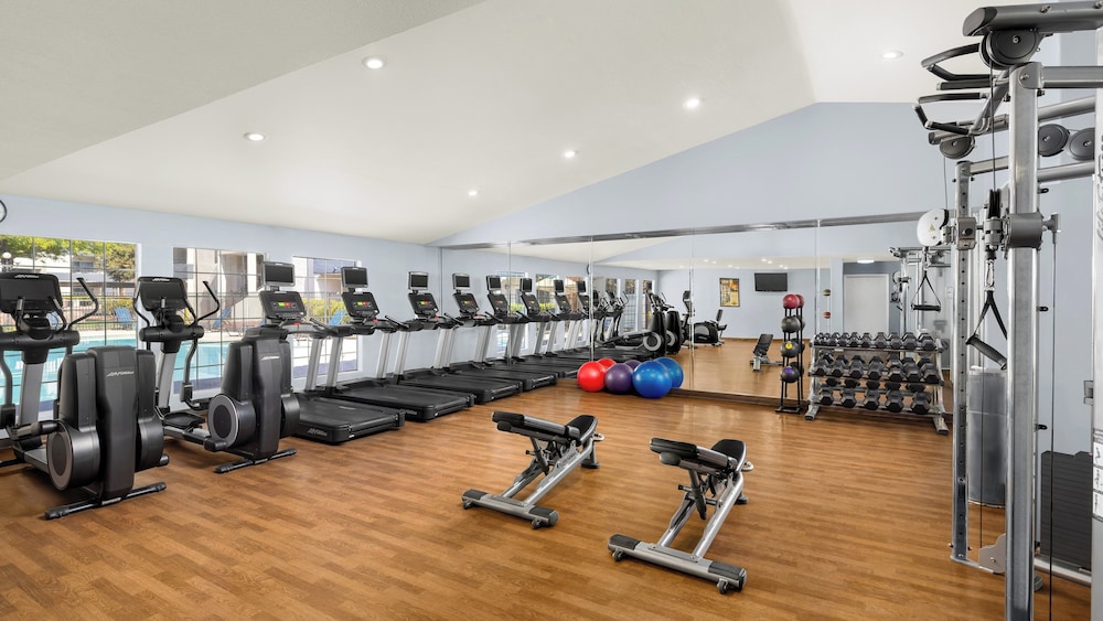 Holiday Inn Club Vacations at Desert Club Resort by IHG — Sports & recreation in Las Vegas, Nevada