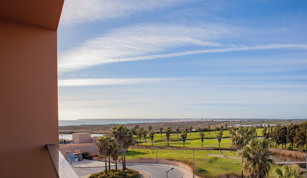 Wine & Books by the sea — Attractions in the area in Albufeira, Faro