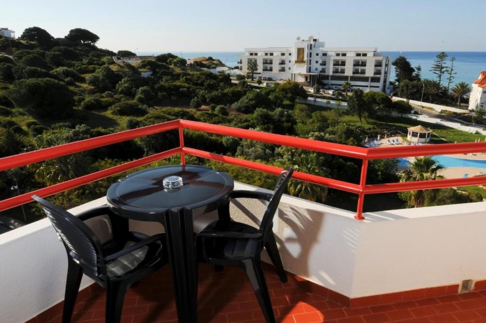 INATEL Albufeira — Hotel building in Albufeira, Faro