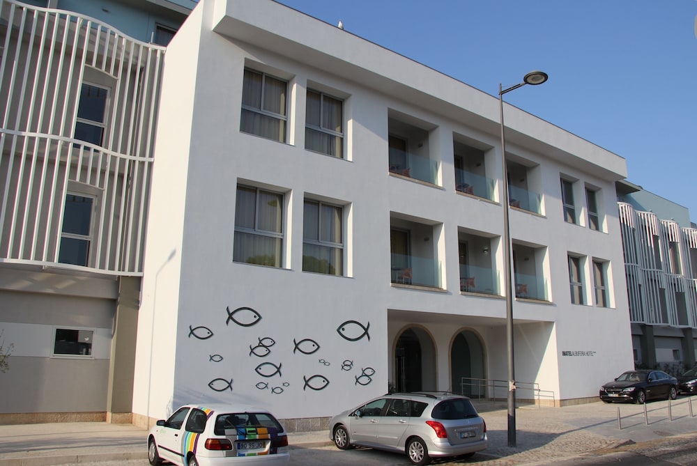 INATEL Albufeira — Hotel building in Albufeira, Faro