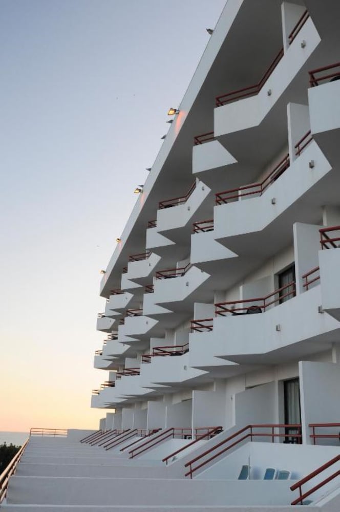 INATEL Albufeira — Hotel building in Albufeira, Faro
