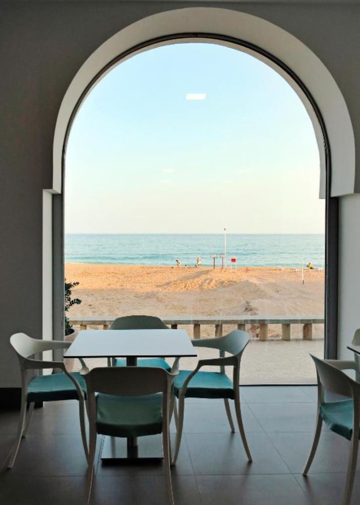 INATEL Albufeira — Restaurant & bars in Albufeira, Faro