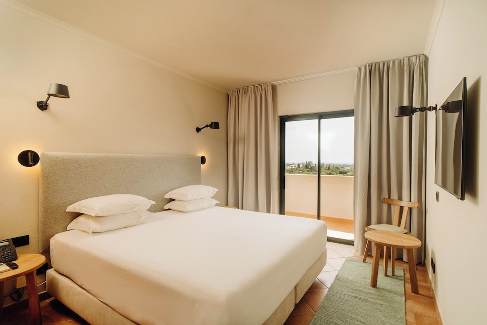Vale del Rei Hotel & Villas — Hotel rooms in Carvoeiro, Faro