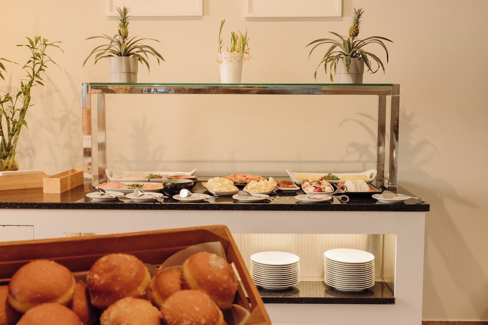 Vale del Rei Hotel & Villas — Restaurant & bars in Carvoeiro, Faro