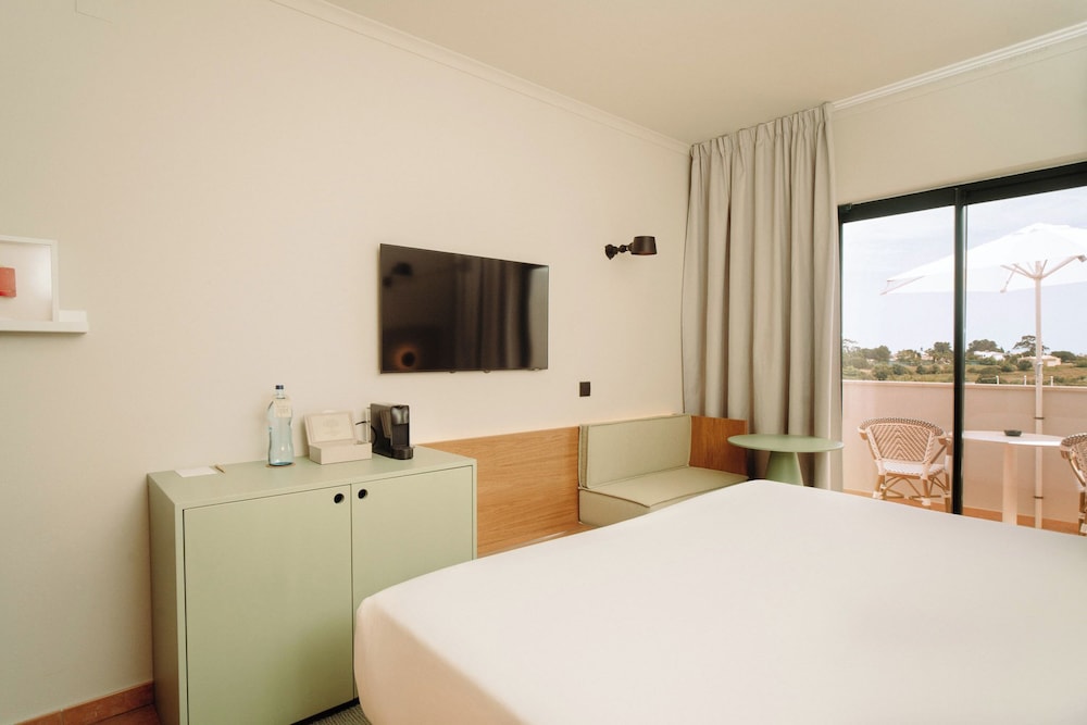 Vale del Rei Hotel & Villas — Hotel rooms in Carvoeiro, Faro