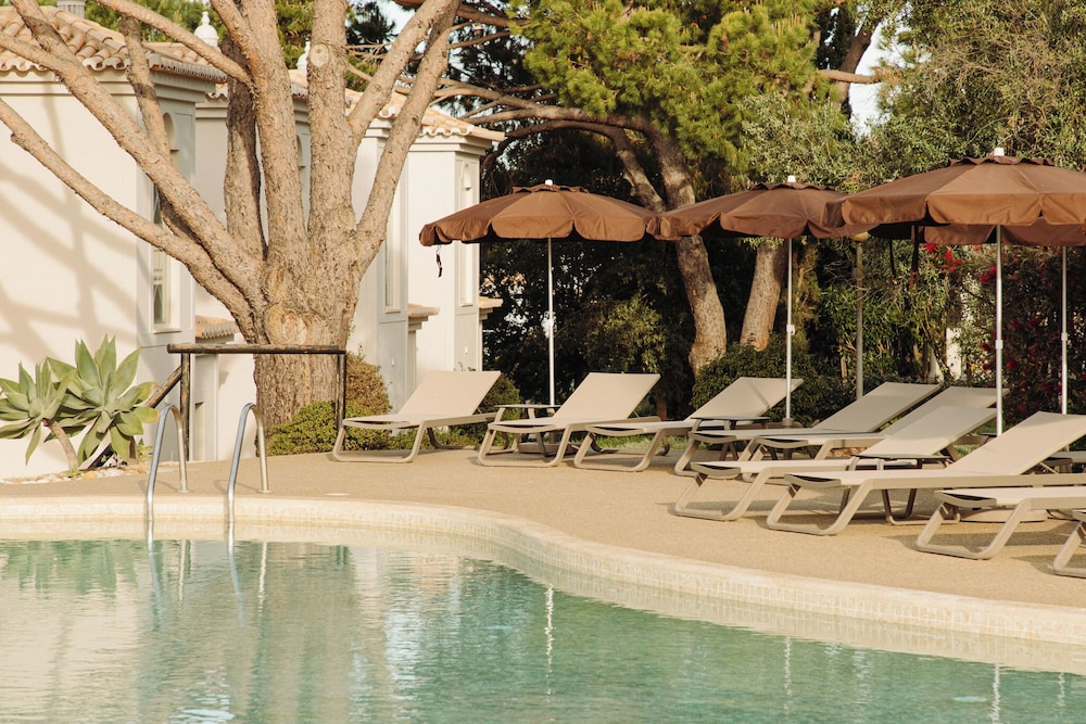 Vale del Rei Hotel & Villas — Swimming pool in Carvoeiro, Faro