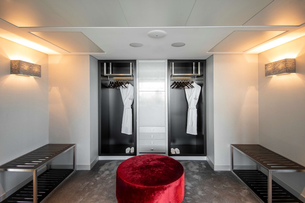 Myriad by SANA Hotels — Hotel rooms in Lisbon, Lisboa