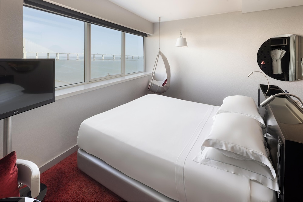 Myriad by SANA Hotels — Hotel rooms in Lisbon, Lisboa
