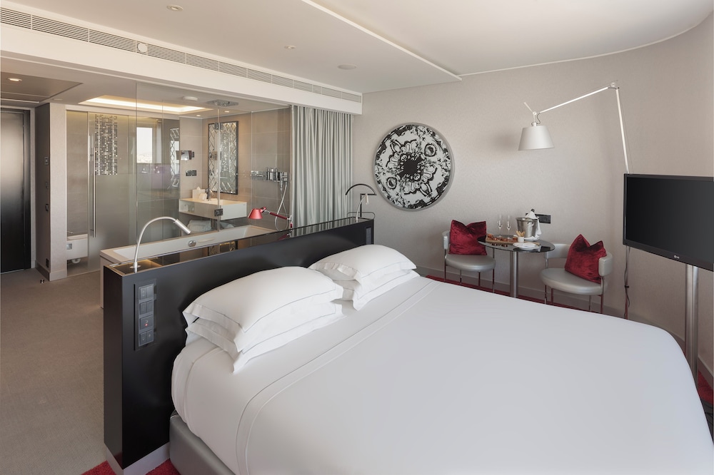 Myriad by SANA Hotels — Hotel rooms in Lisbon, Lisboa