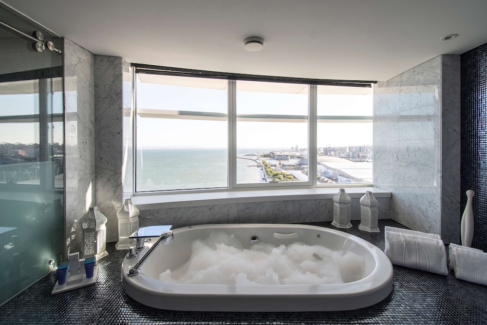 Myriad by SANA Hotels — Hotel rooms in Lisbon, Lisboa
