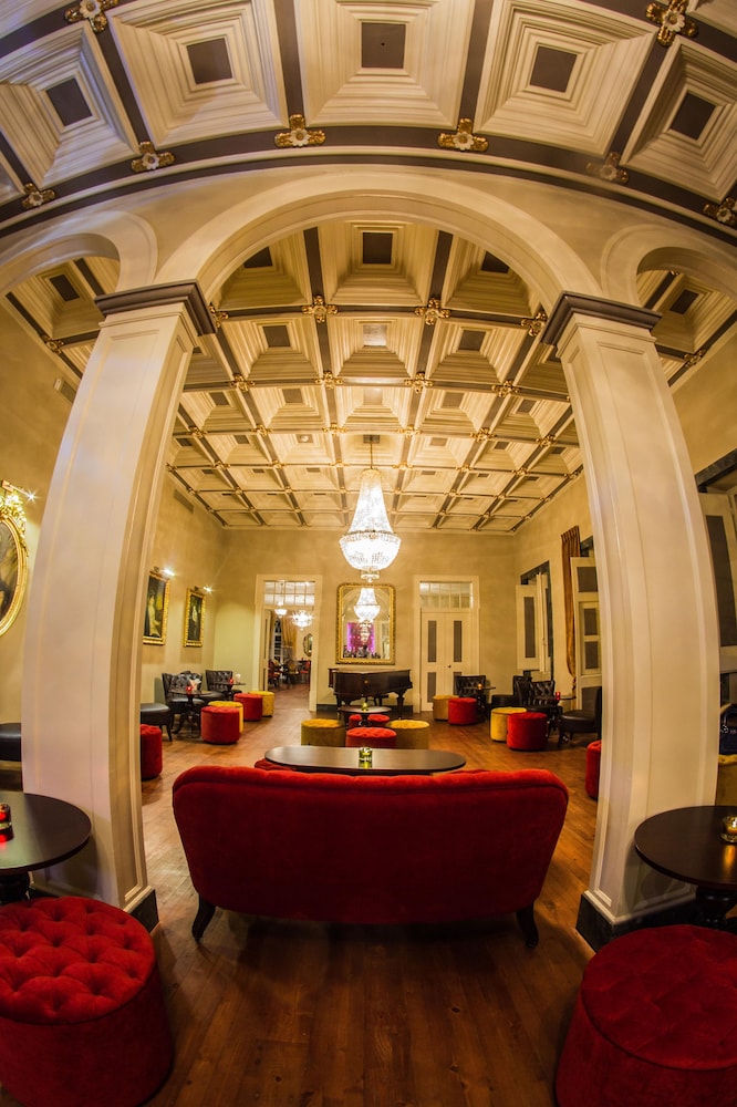 Vila Gale Collection Palacio dos Arcos Hotel — Restaurant & bars in Oeiras, Lisboa
