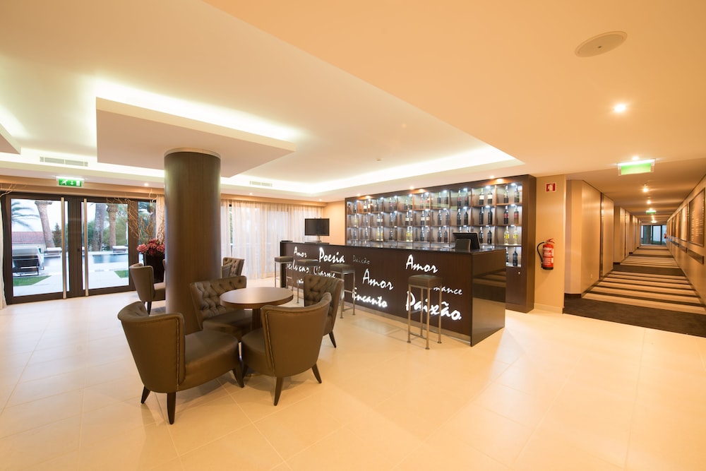 Vila Gale Collection Palacio dos Arcos Hotel — Restaurant & bars in Oeiras, Lisboa