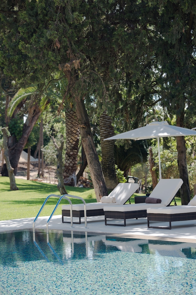 Vila Gale Collection Palacio dos Arcos Hotel — Swimming pool in Oeiras, Lisboa