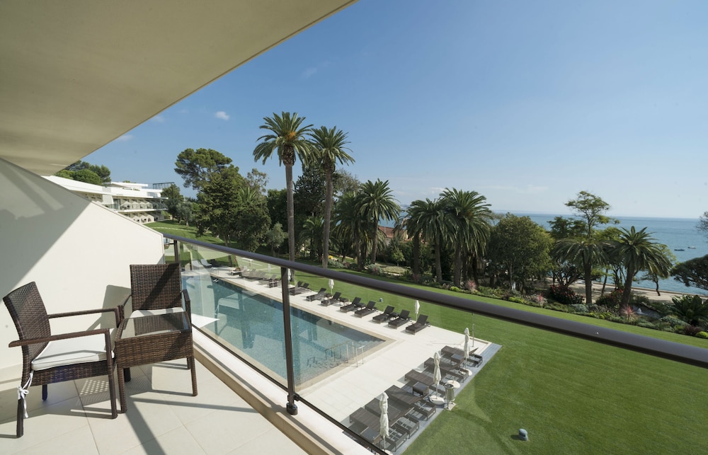 Vila Gale Collection Palacio dos Arcos Hotel — Swimming pool in Oeiras, Lisboa