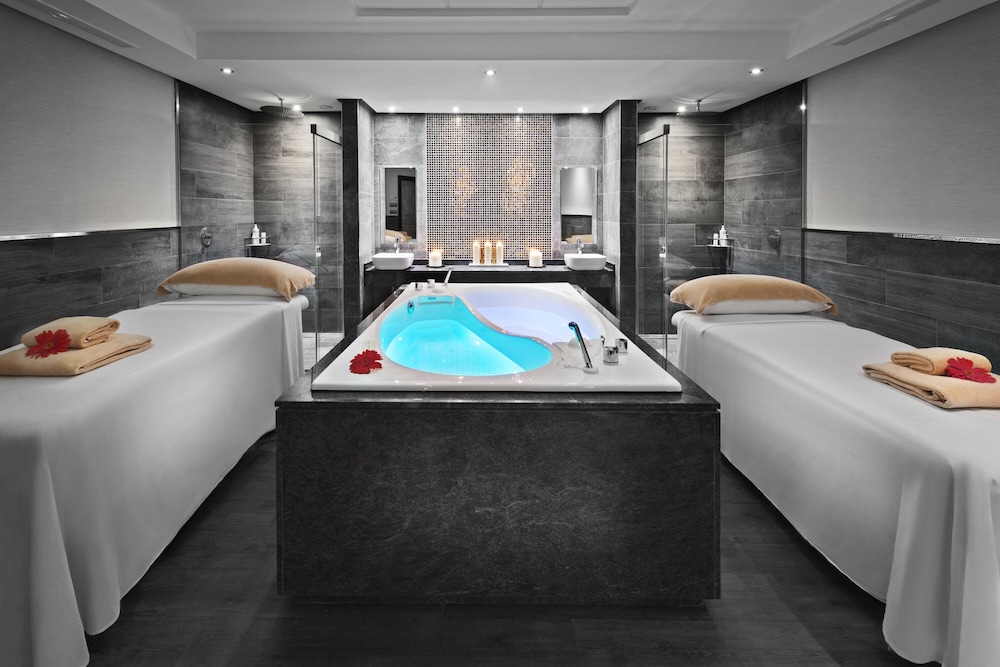 Elba Lanzarote Royal Village Resort — Spa in Playa Blanca, Canary Islands