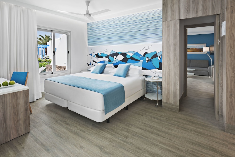 Elba Lanzarote Royal Village Resort — Hotel rooms in Playa Blanca, Canary Islands