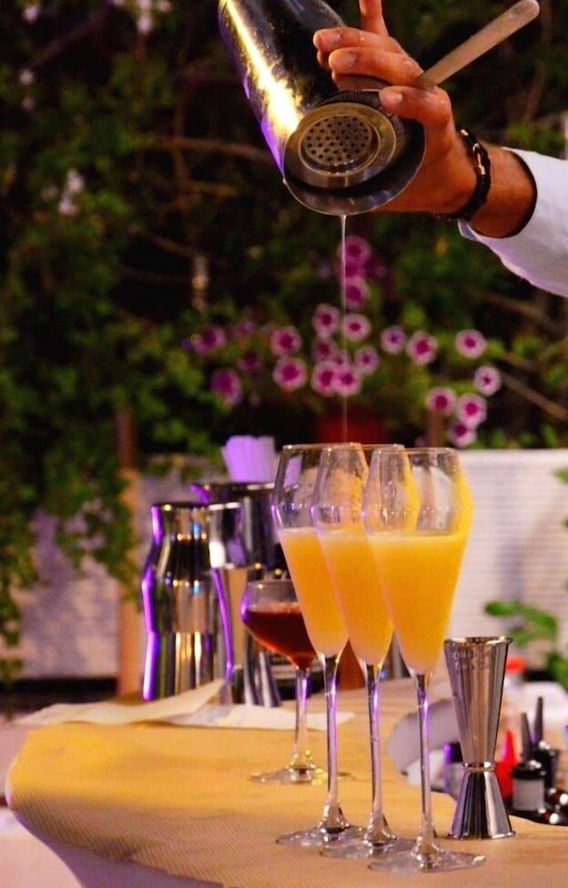 Hotel La Bussola — Restaurant & bars in Amalfi, Campania