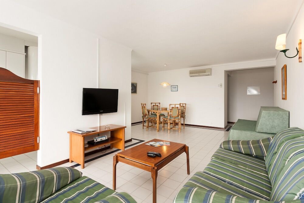 Apartamentos do Parque — Hotel rooms in Albufeira, Faro