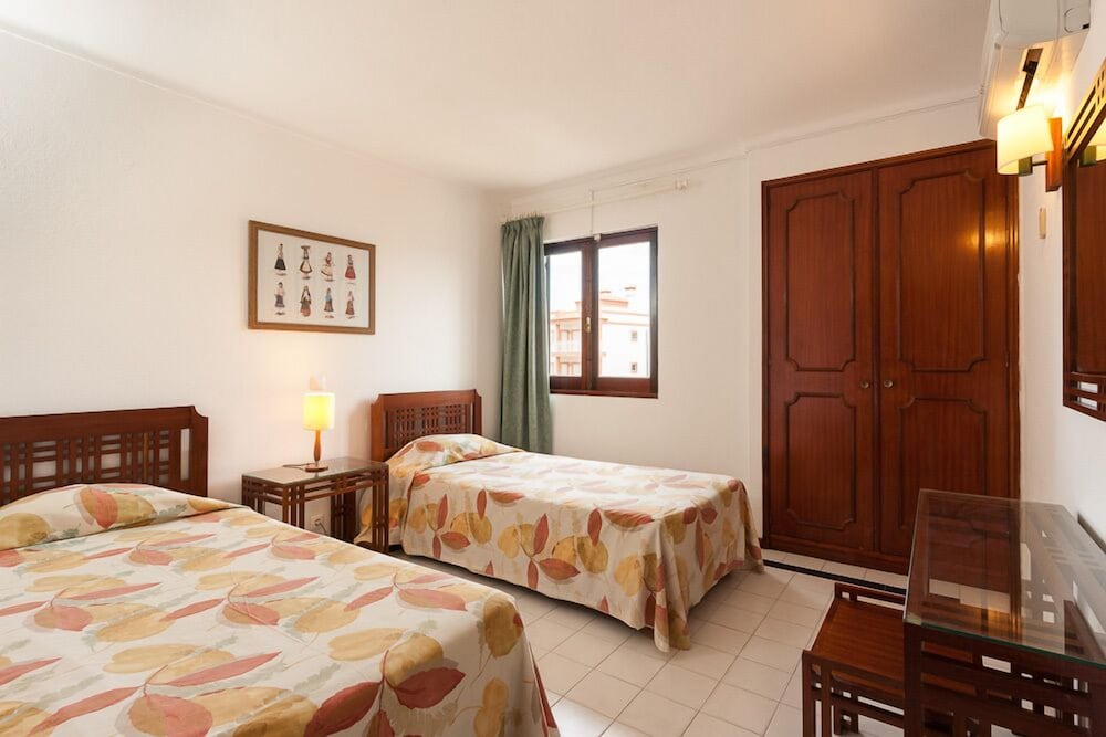 Apartamentos do Parque — Hotel rooms in Albufeira, Faro