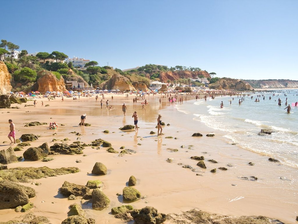 Apartamentos do Parque — Beach in Albufeira, Faro