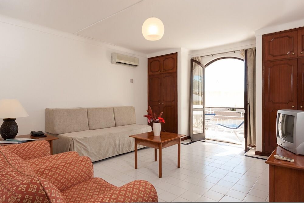 Apartamentos do Parque — Hotel rooms in Albufeira, Faro