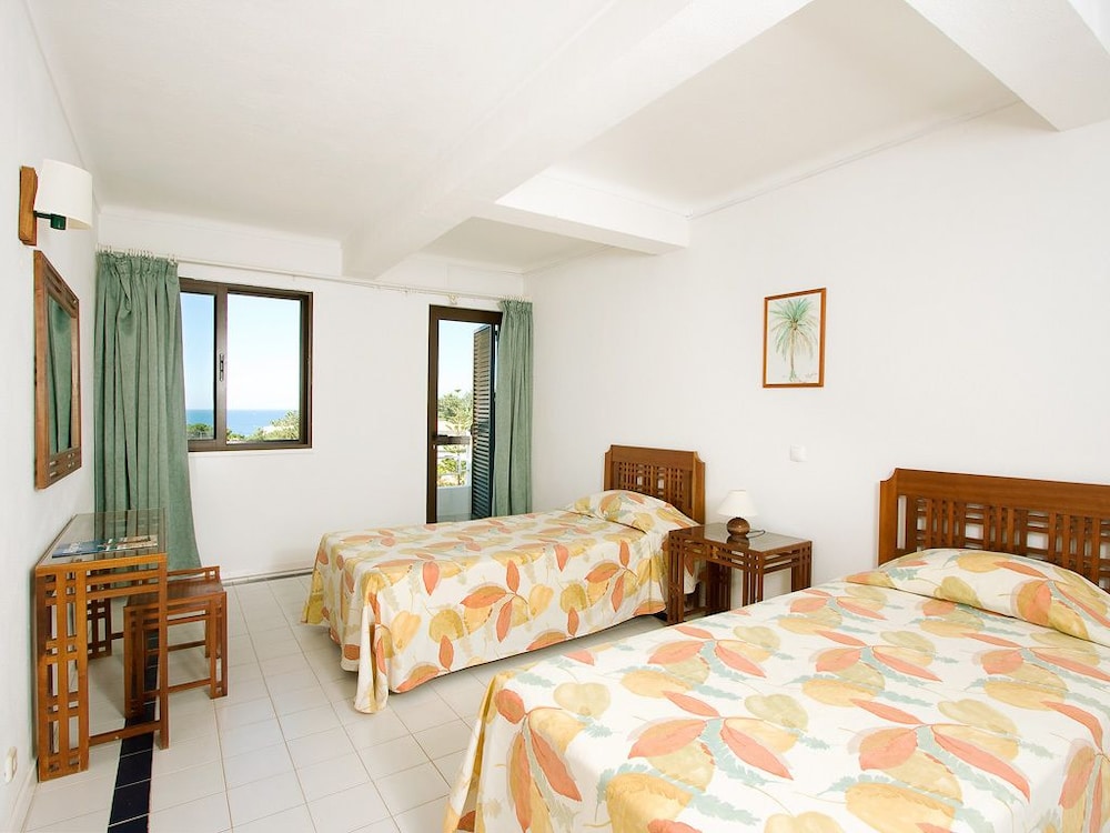 Apartamentos do Parque — Hotel rooms in Albufeira, Faro
