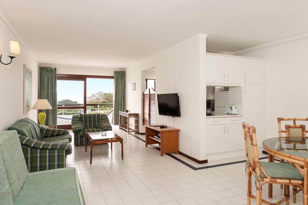 Apartamentos do Parque — Hotel rooms in Albufeira, Faro