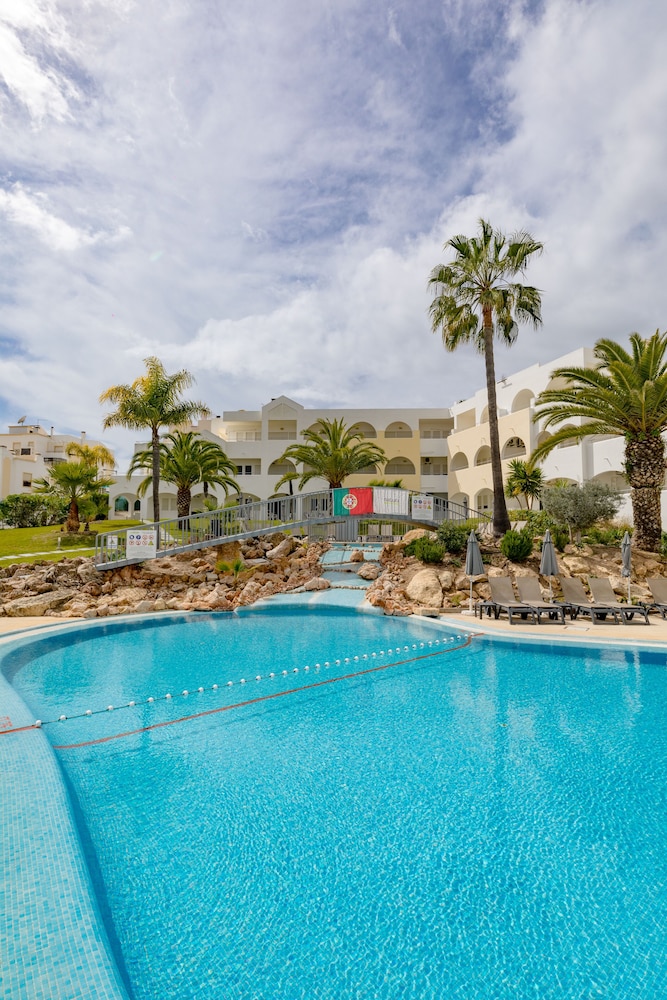 Natura Algarve Club — Swimming pool in Albufeira, Faro