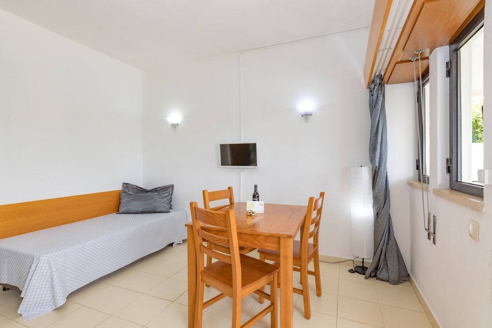 Natura Algarve Club — Hotel rooms in Albufeira, Faro