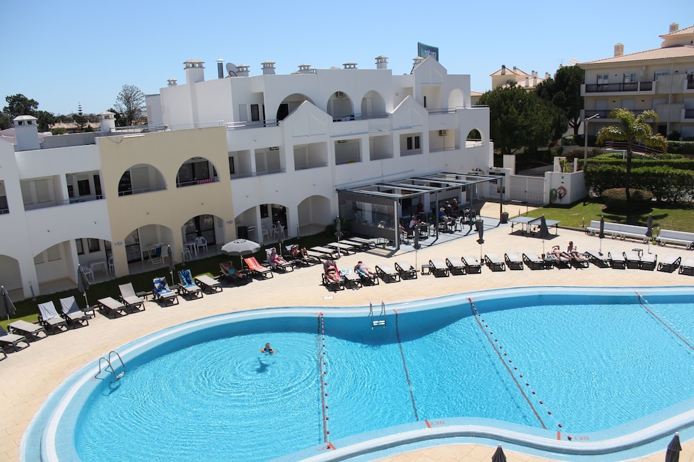Natura Algarve Club — Swimming pool in Albufeira, Faro