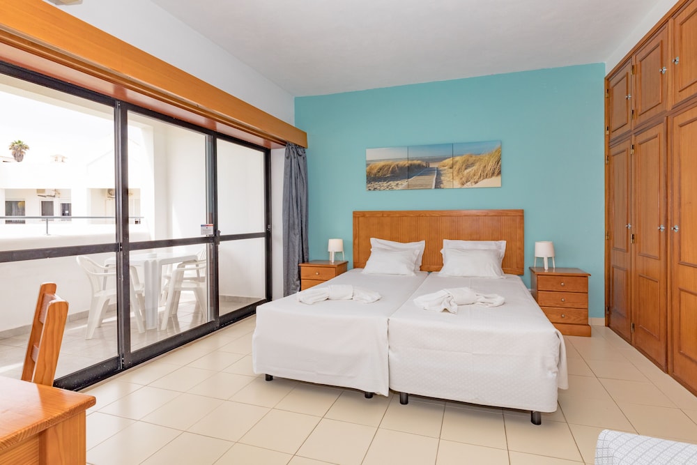 Natura Algarve Club — Hotel rooms in Albufeira, Faro