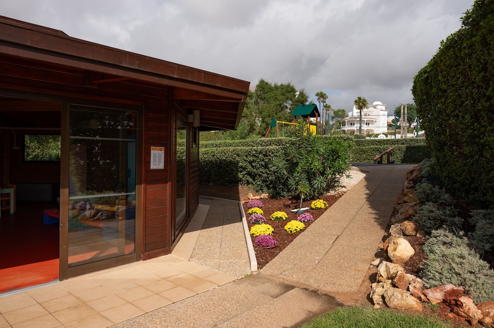 Vila Gale Nautico Resort Hotel — Attractions for children in Armação de Pêra, Faro