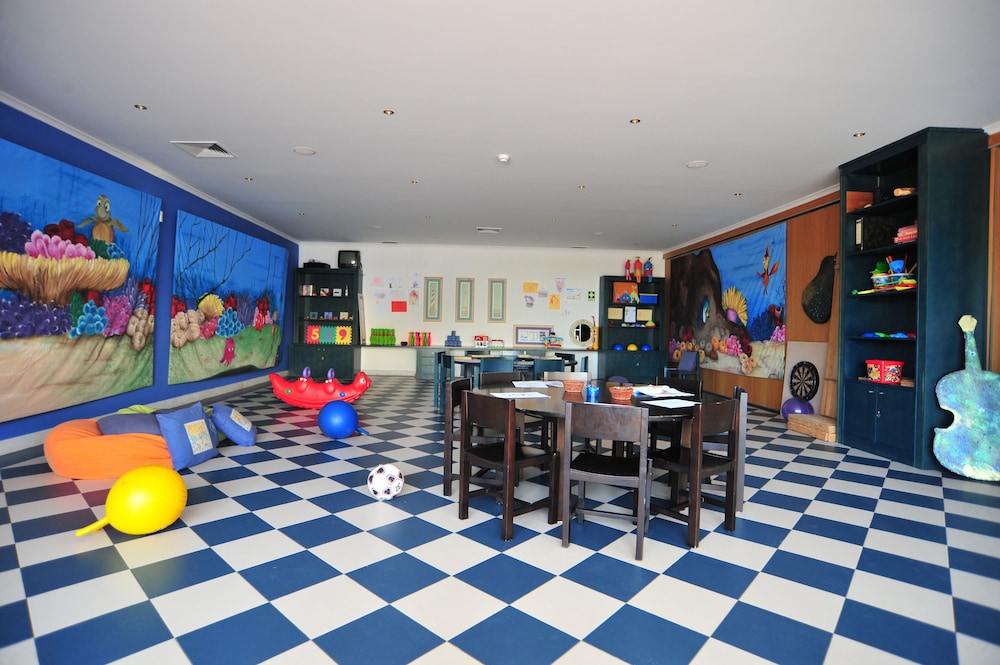 Vila Gale Nautico Resort Hotel — Attractions for children in Armação de Pêra, Faro