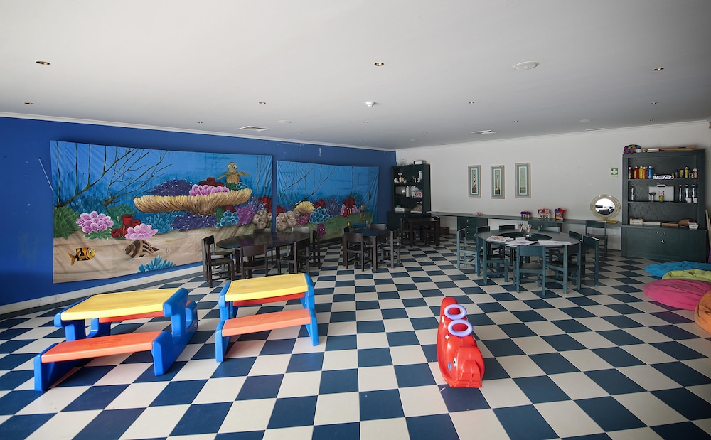 Vila Gale Nautico Resort Hotel — Attractions for children in Armação de Pêra, Faro