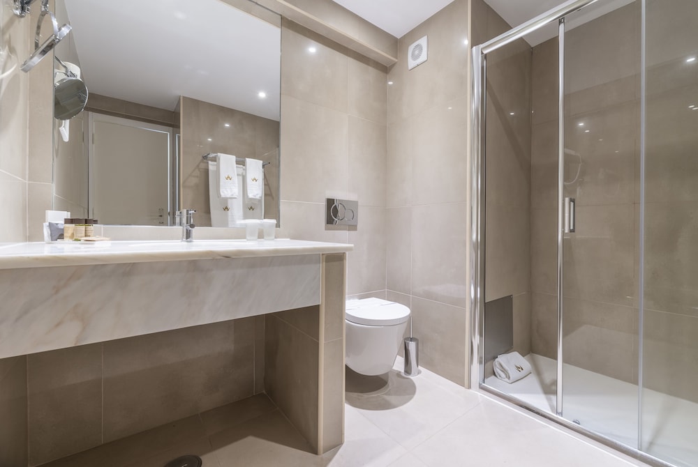 Carvoeiro Garden Hotel — Hotel rooms in Carvoeiro, Faro
