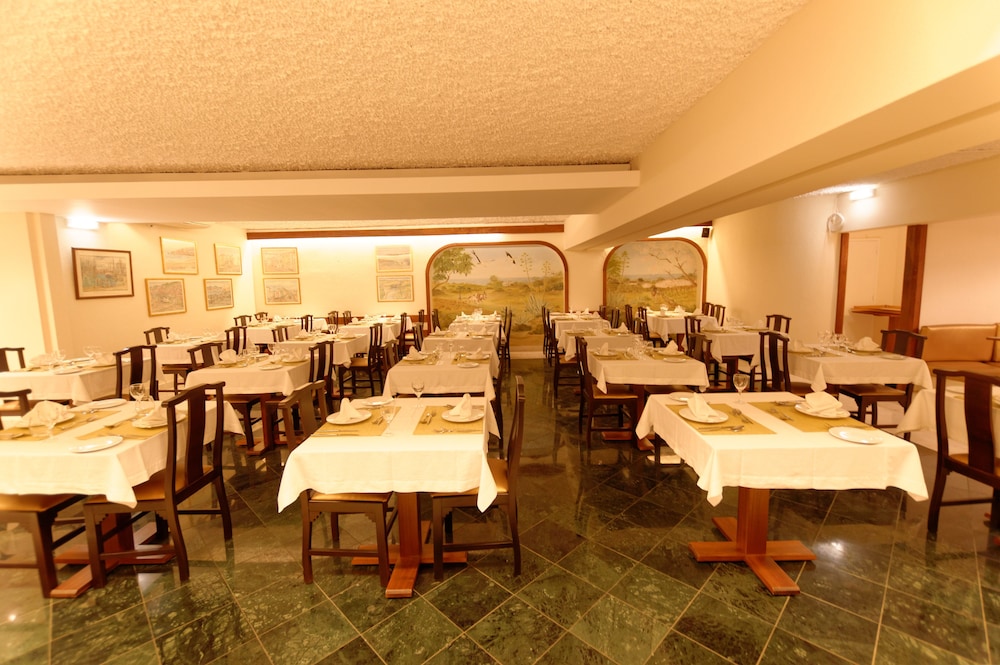 Carvoeiro Garden Hotel — Restaurant & bars in Carvoeiro, Faro