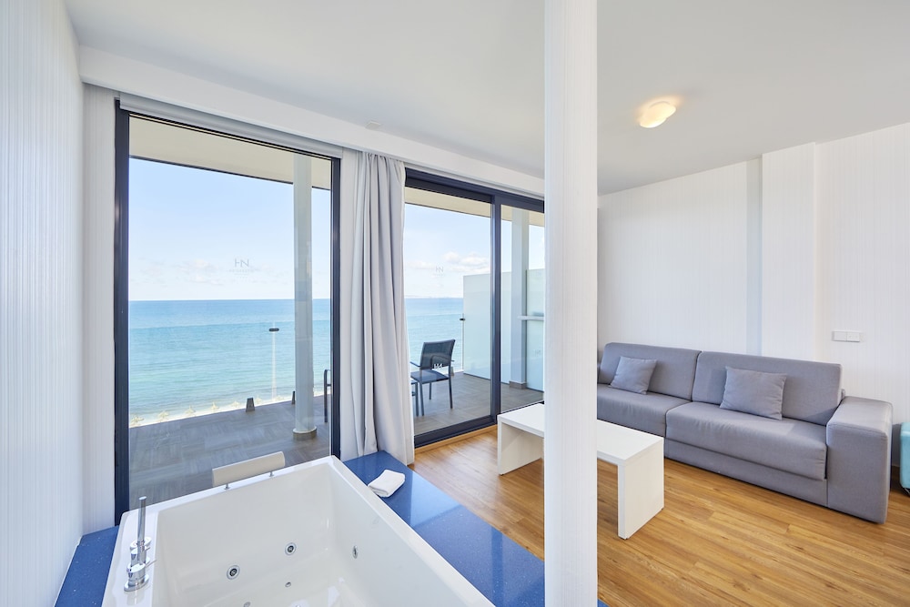 Hotel Negresco Playa de Palma - Adults Only — Hotel rooms in Playa de Palma, Balearic Islands